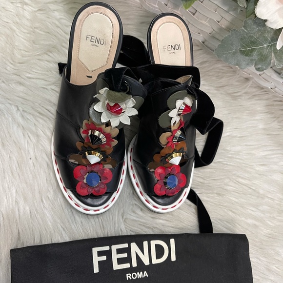 Fendi Black Floral Heels - Picture 8 of 16